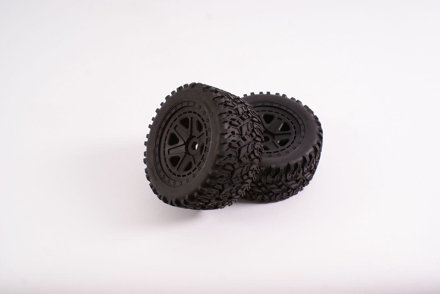 PD Racing 1/6th Wheel and Tyre Pair PD602-002