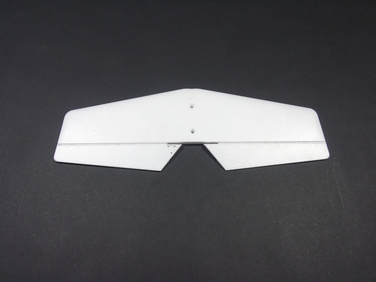 Max-Thrust Riot Horizontal Tail Foam Part Only - White
