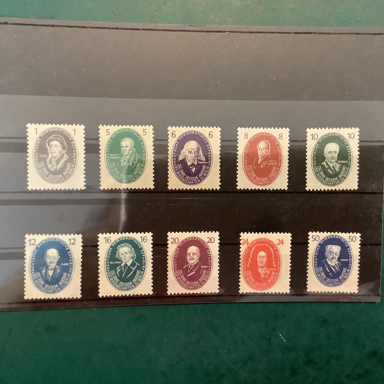 1950 : Academics - Michel 261/270 - MNH - Value : 150