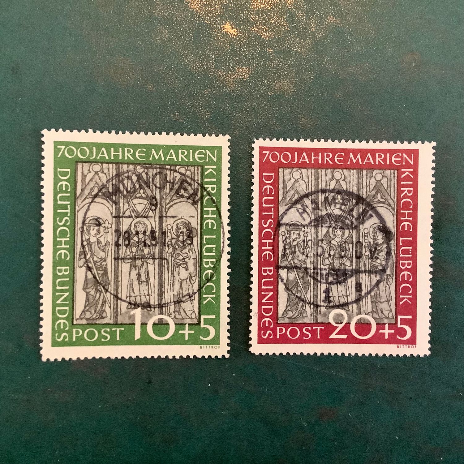 1951 : Marien Church - Michel 139/140 - Value 170 euro