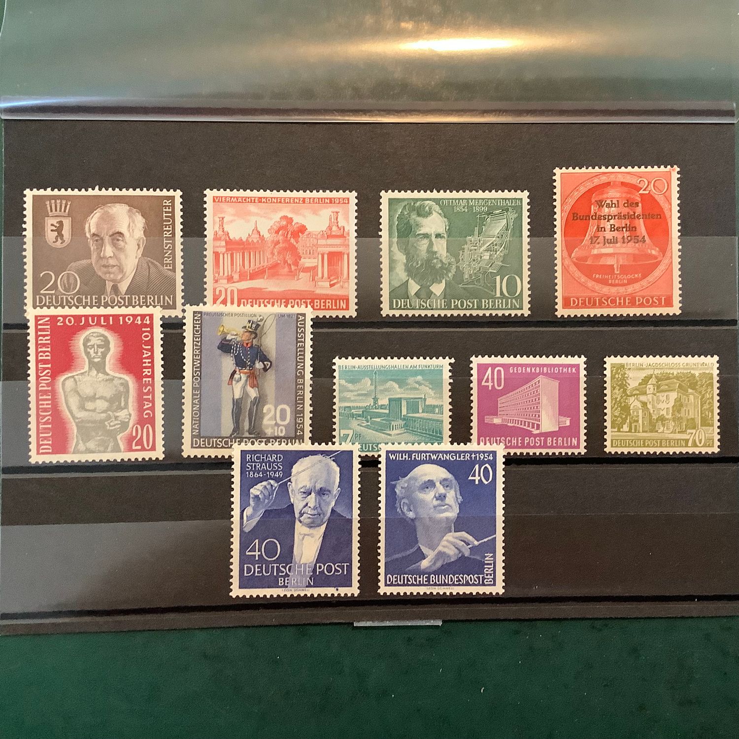 1954 : Complet year - Michel 115/125   - MNH - Value 220