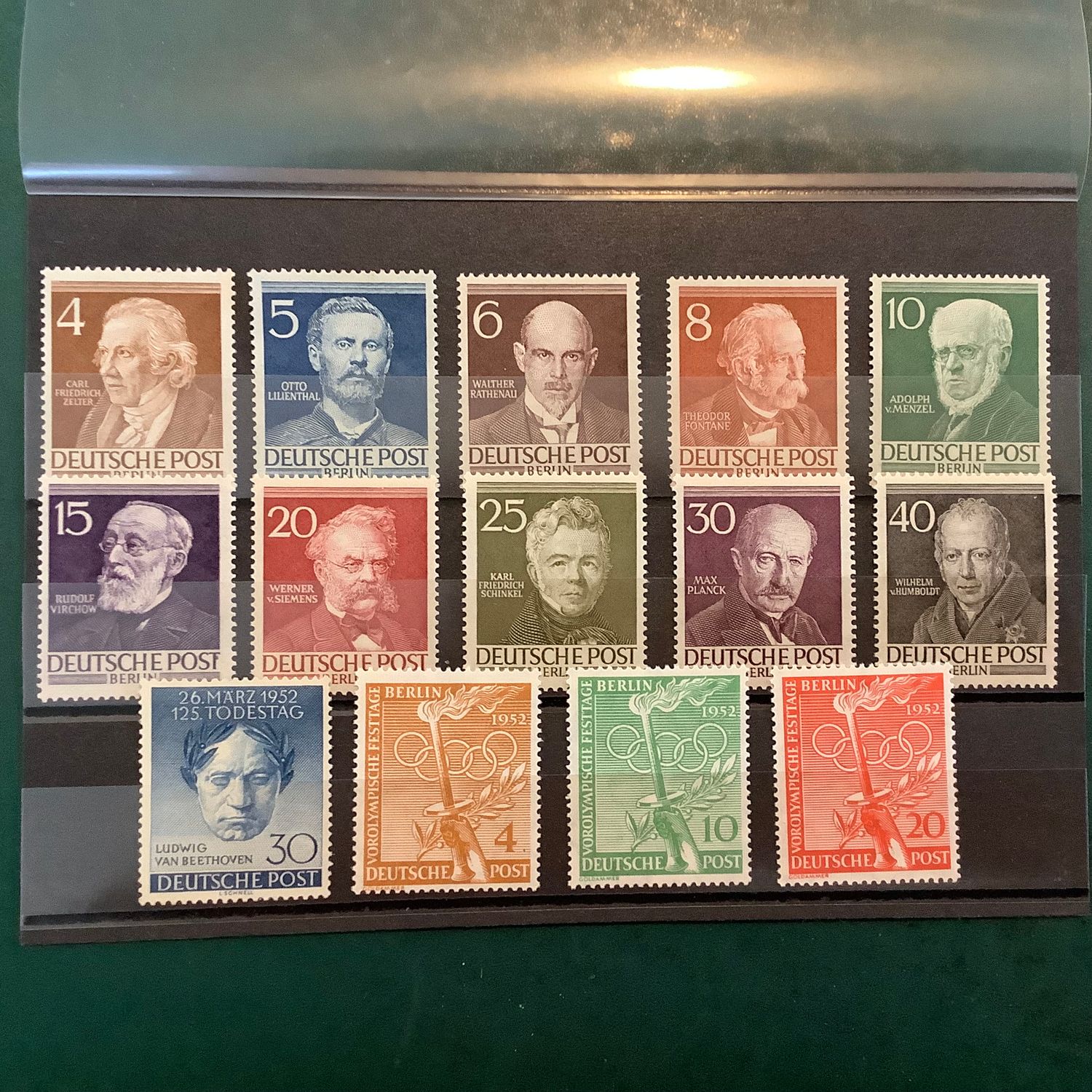 1952 : complete Year - Michel 87/100 - MNH - Value 205