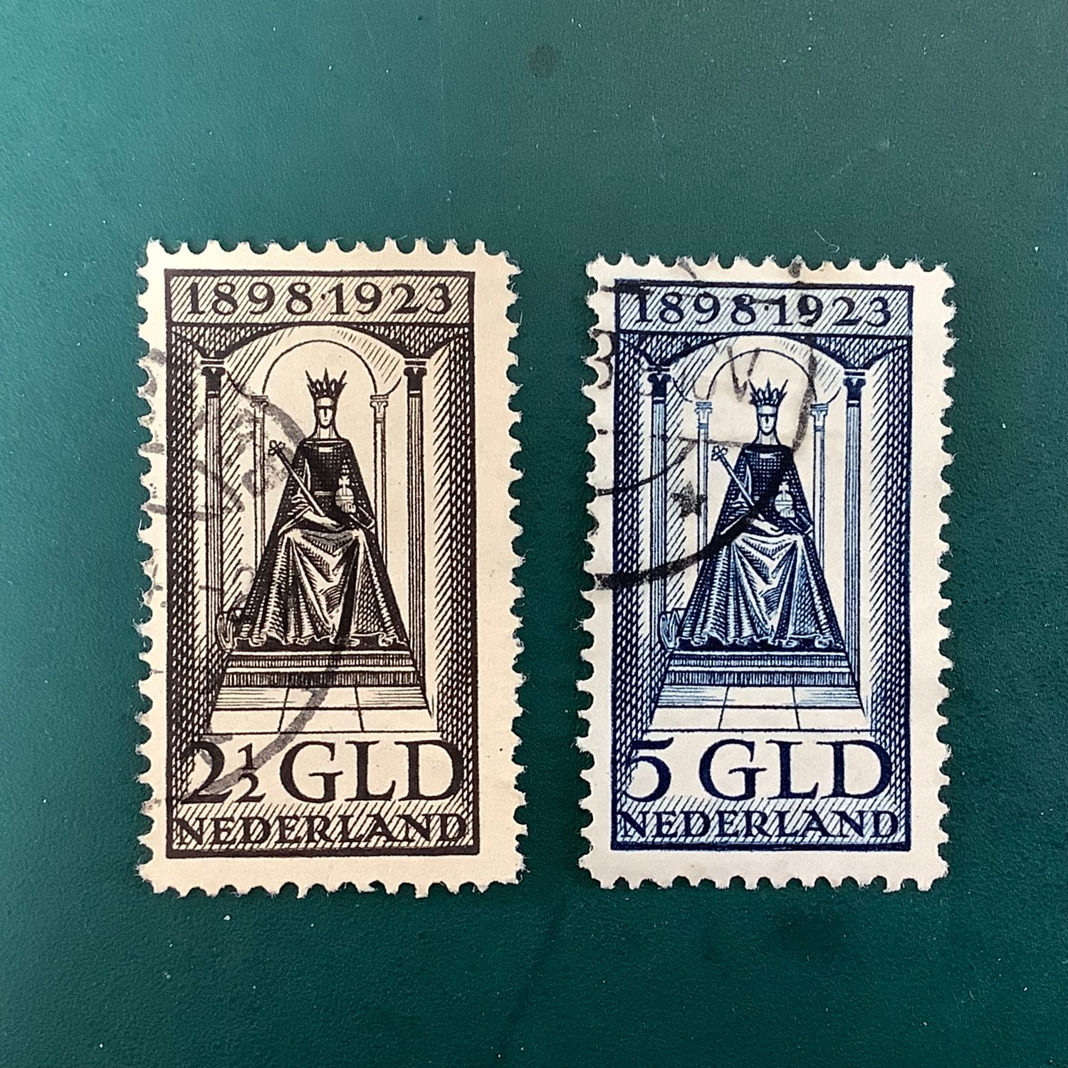1923 : 2,5 and 5 Gulden Jubilee - NPVH 130/131 - Value : 500