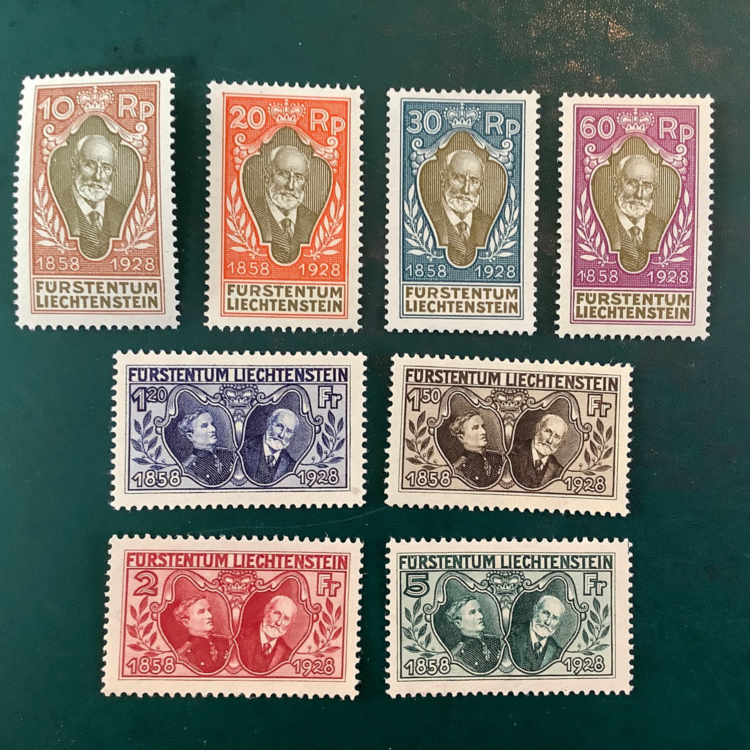 1928 : Assencion to the Throne - Michel 82/89 - MNH - Value : 1.300