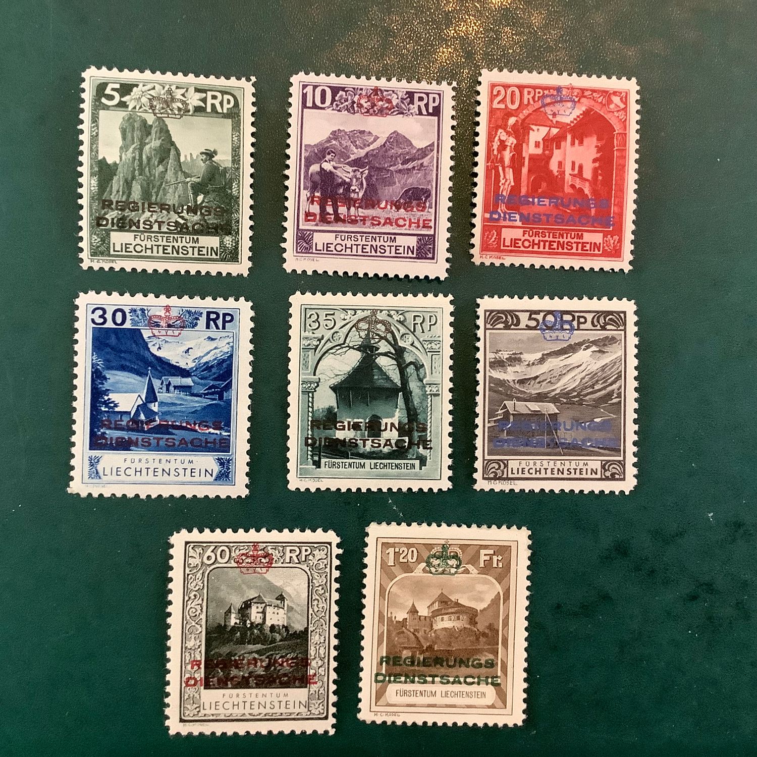 1932 : First service set - Michel 1/8 - MNH - Value : 1.500