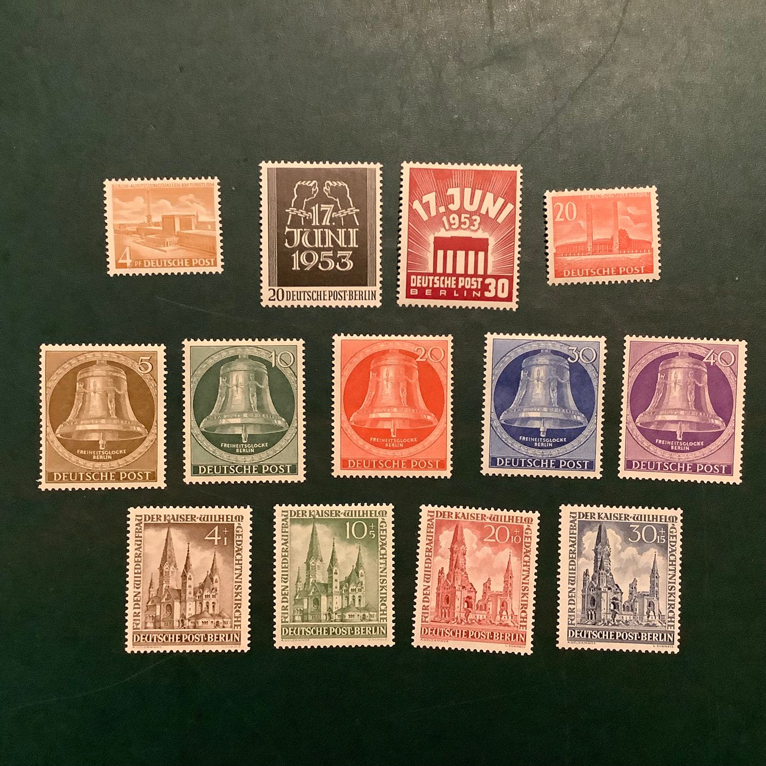 1953 : Yearset - Michel 101/113 - MNH - Value : 240