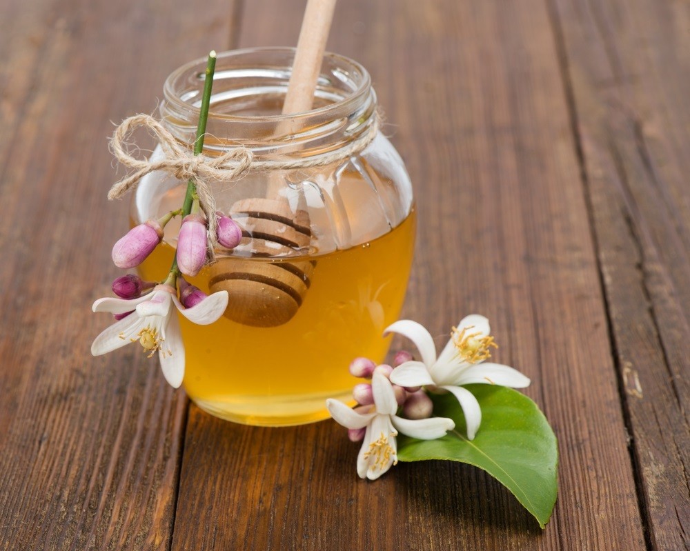 Orange Blossom Honey عسل زهور الموالح Orange Blossom Honey عسل زهور الموالح