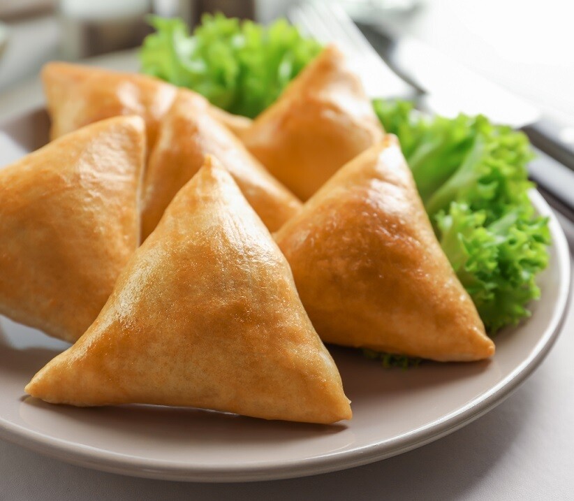 Fatayer with Labna and Zaatar (12) فطاير لبنه وزعتر Fatayer with Labna and Zaatar (12) فطاير لبنه وزعتر