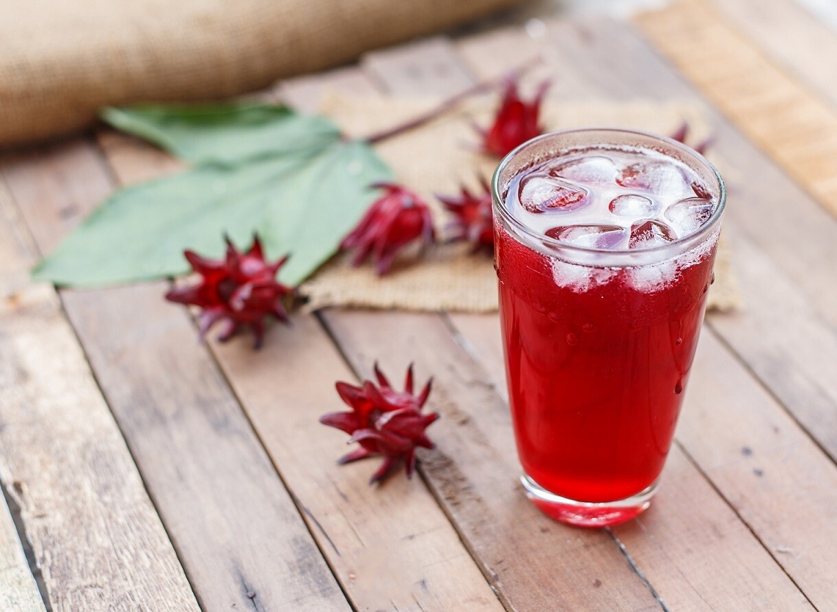 Hibiscus Juice (1L) عصير كركديه Hibiscus Juice (1L) عصير كركديه
