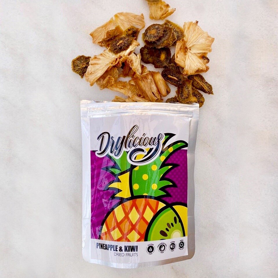 Dried Pineapple & Kiwi Crisps أناناس وكيوي مجفف Dried Pineapple & Kiwi Crisps أناناس وكيوي مجفف