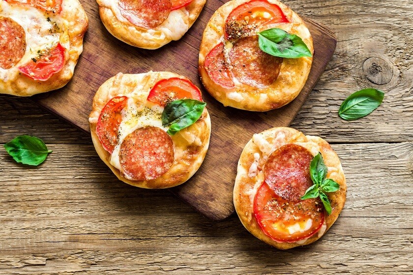 Mini Salami Pizzas (300g) مينى بيتزا سلامي