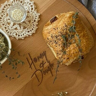 Pâté with cheese & thyme باتيه جبنة و زعتر Pâté with cheese & thyme باتيه جبنة و زعتر