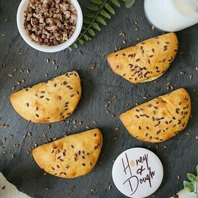 Mini Bites with Minced Meat بايتس باللحمه Mini Bites with Minced Meat بايتس باللحمه