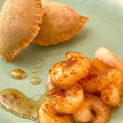 Fatayer Honey Garlic Shrimp (12pc) فطاير جمبري بالعسل والثوم