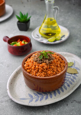 Tajin Orzo with Minced Meat (1 person) طاجن لسان عصفور باللحمه Tajin Orzo with Minced Meat (1 person) طاجن لسان عصفور باللحمه