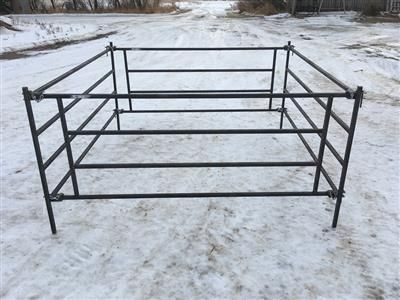 Zubot 4 Bar Bale Feeder