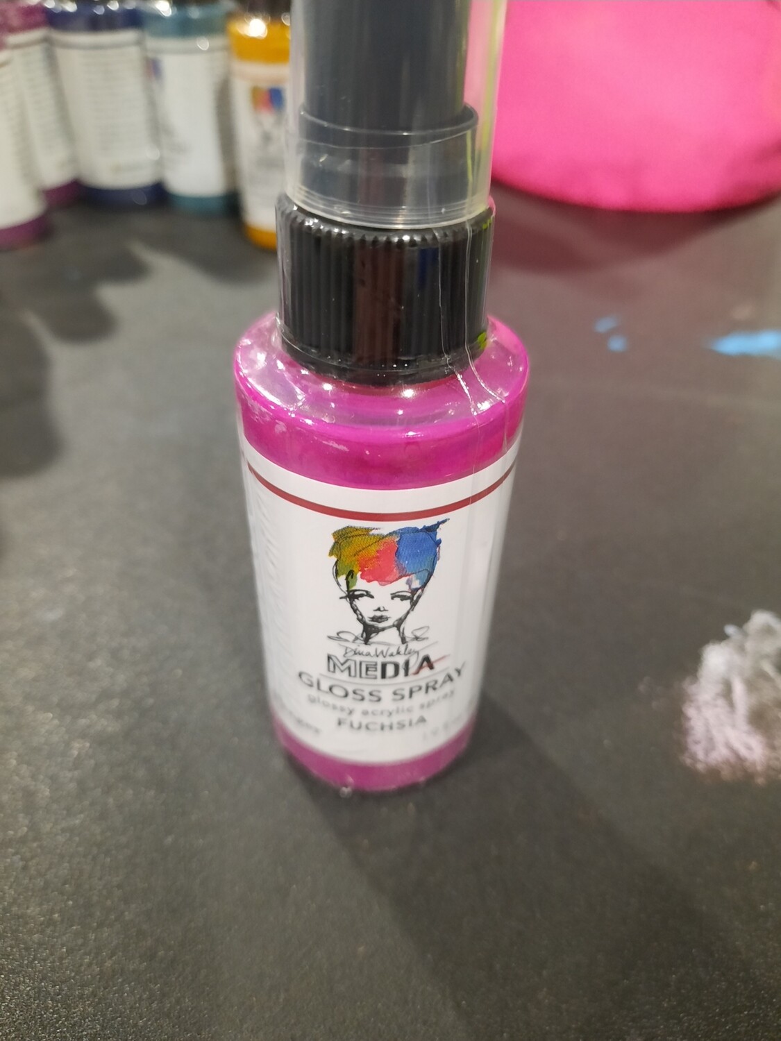 Dina Wakley Gloss Spray Fuchsia