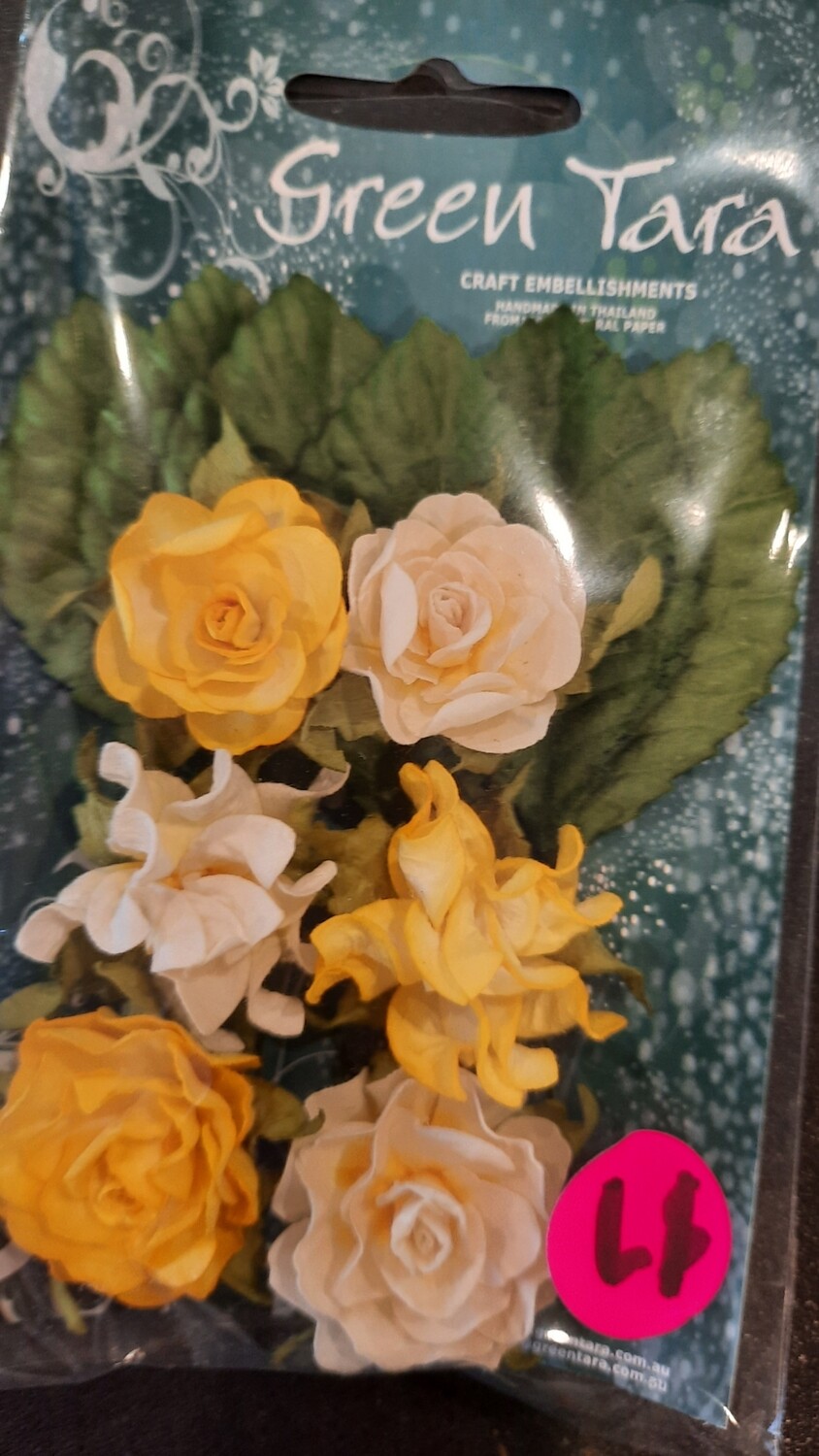Tea roses flowers yellow
