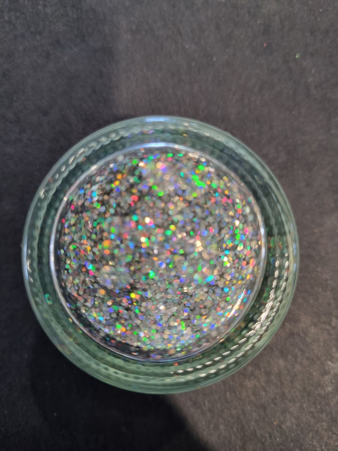 Hologram glitter