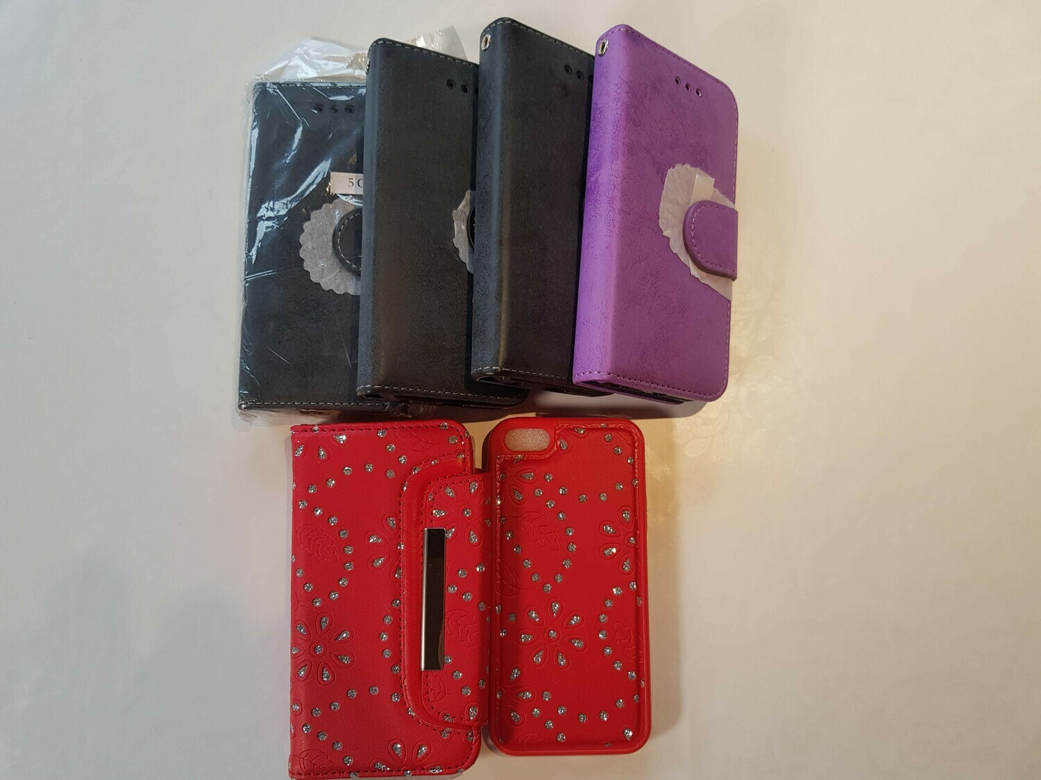 Cover med magnetisk bak