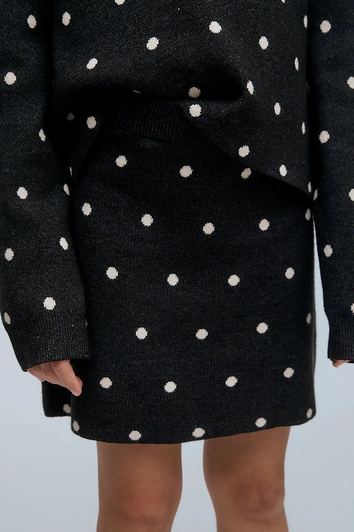 Skirt Dots