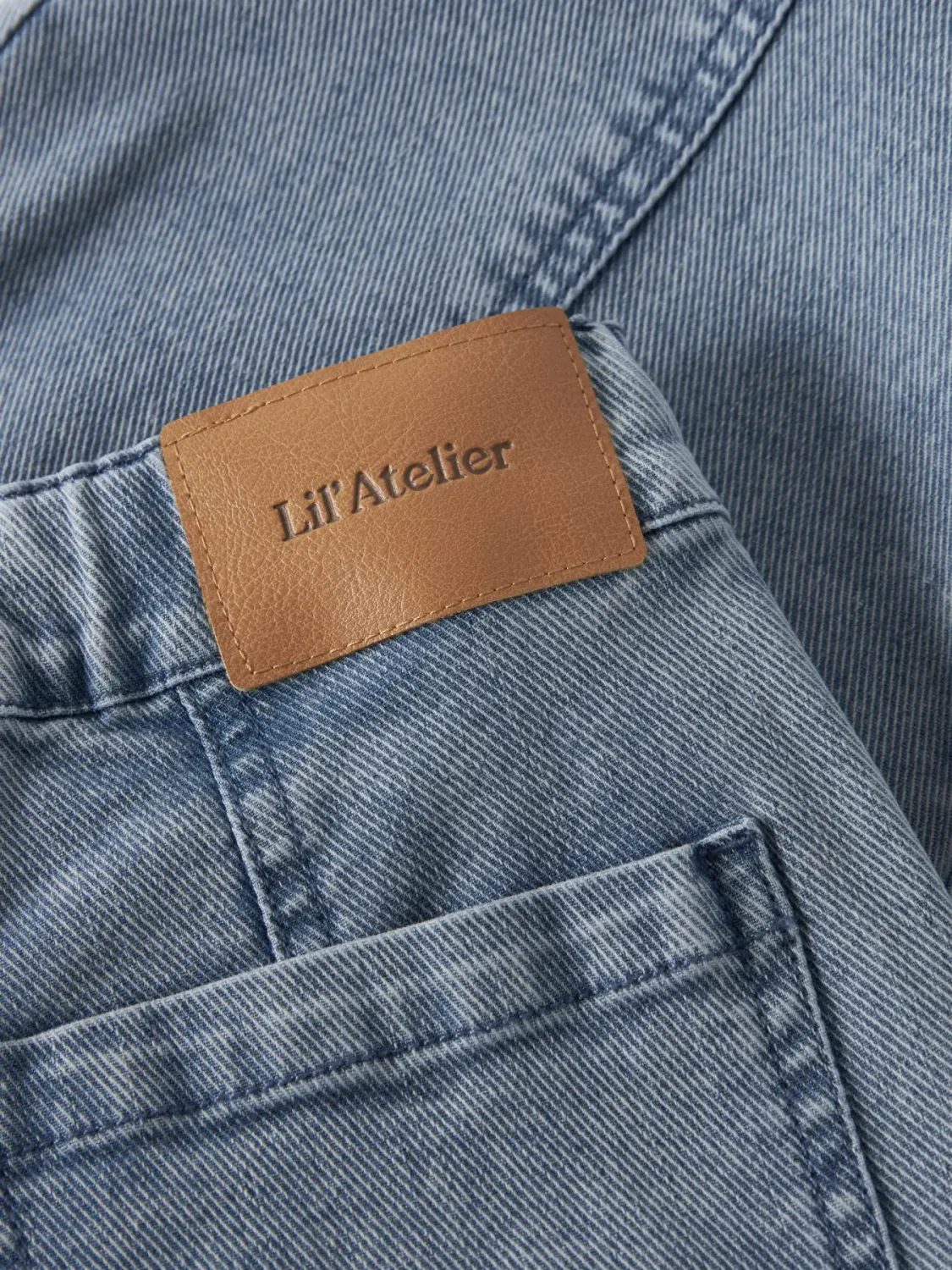 Devas Loose Jeans