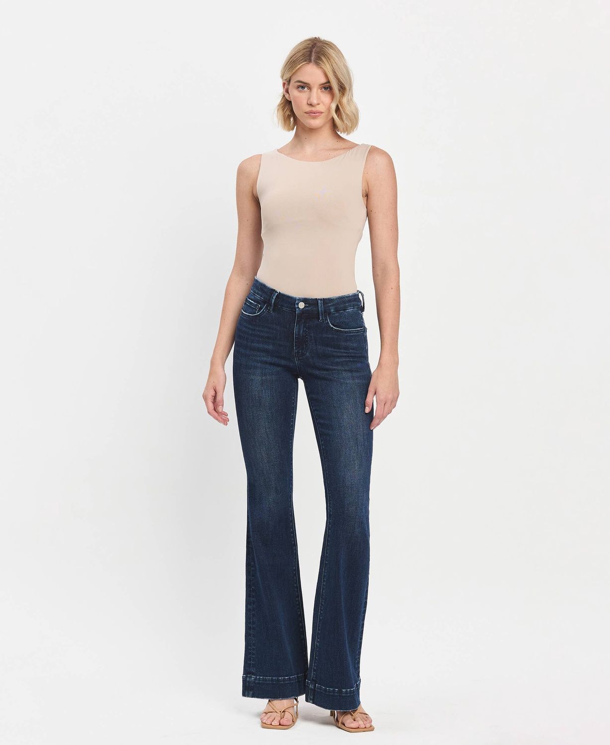 MID RISE DARK WASH FULL LENGTH FLARE JEANS LV1482