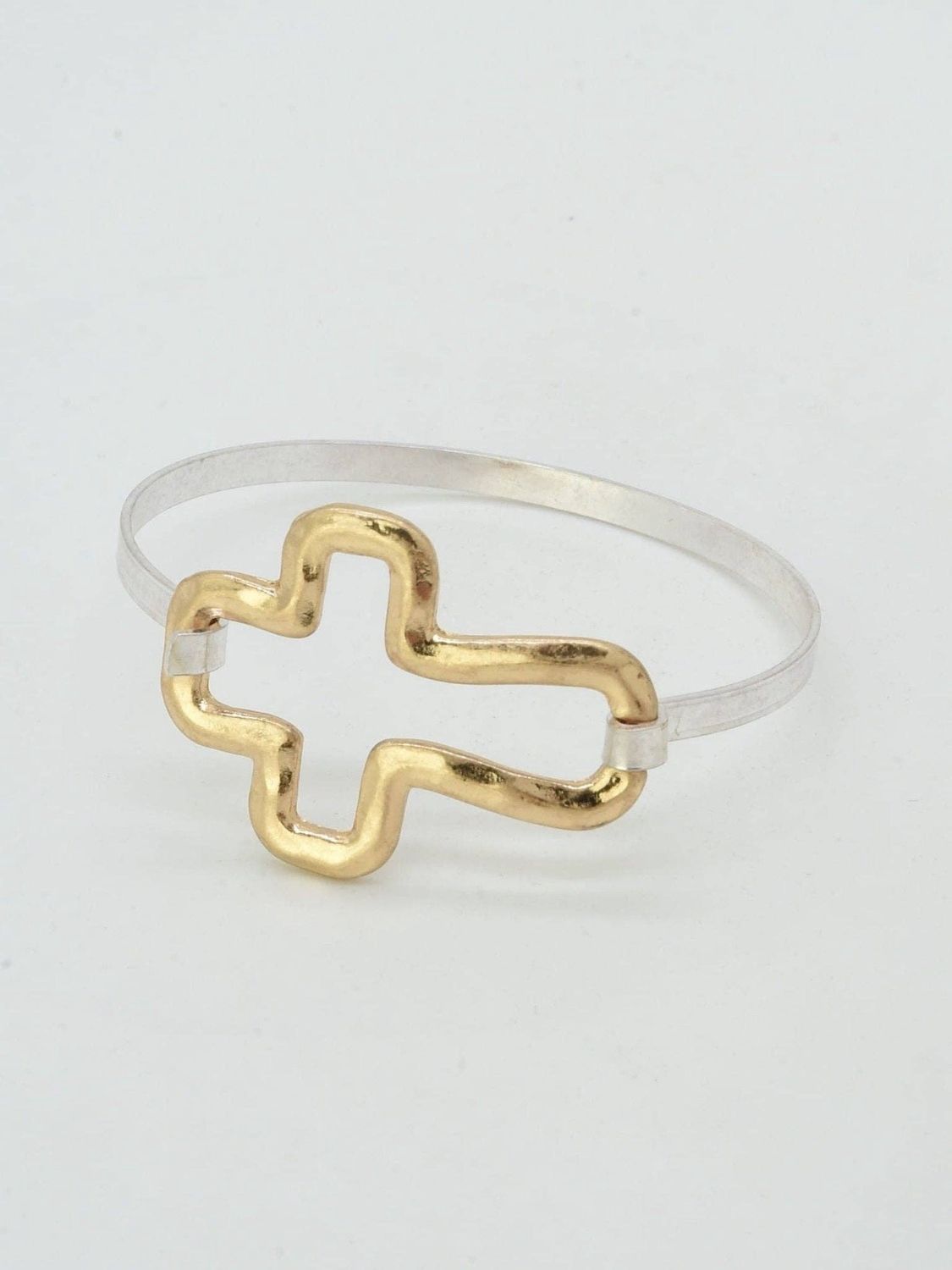 CB2355 Cross Hook Bracelet