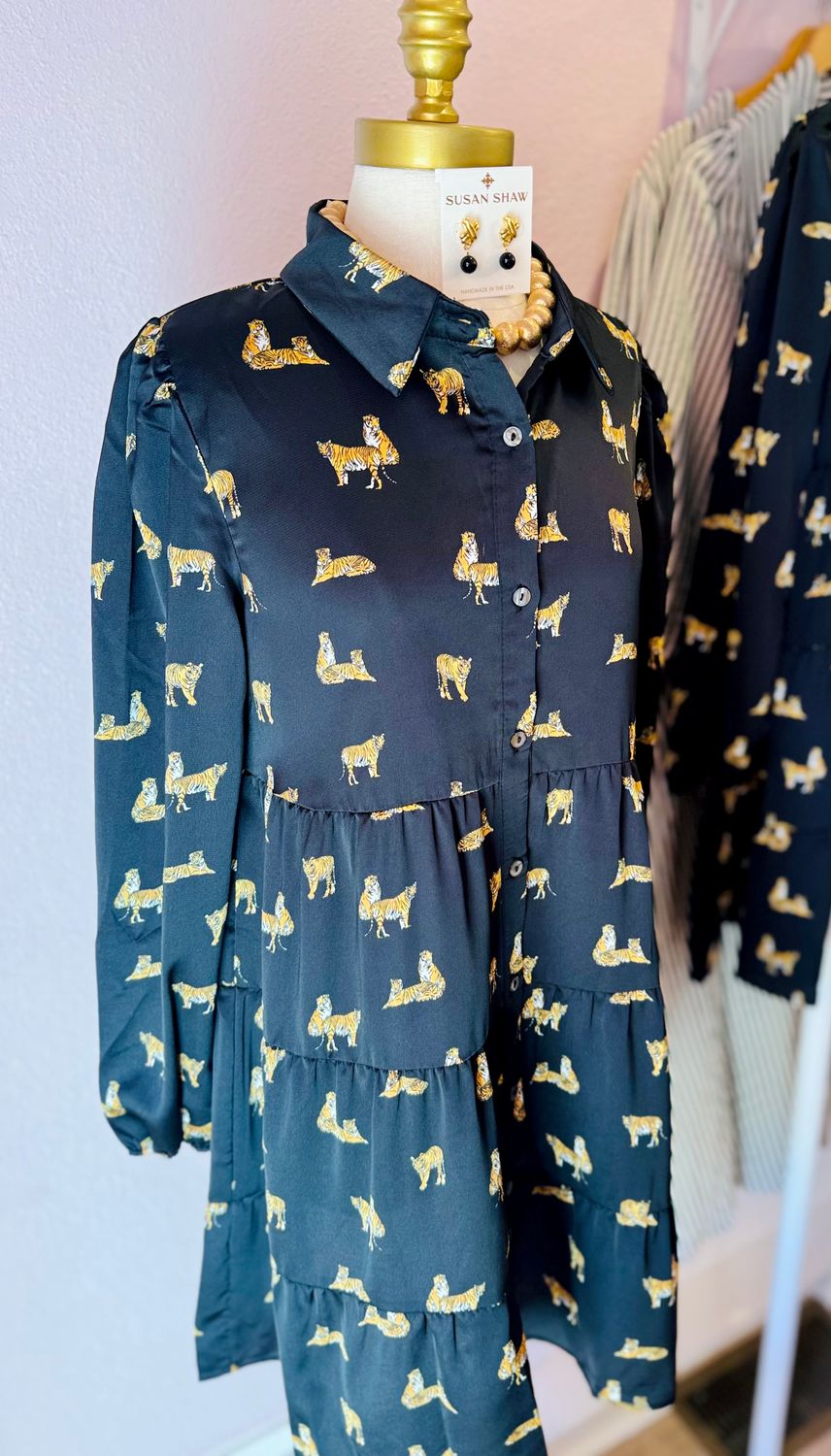 LONG SLEEVE WOVEN ANIMAL PRINT TIERED BUTTON DOWN DRESS