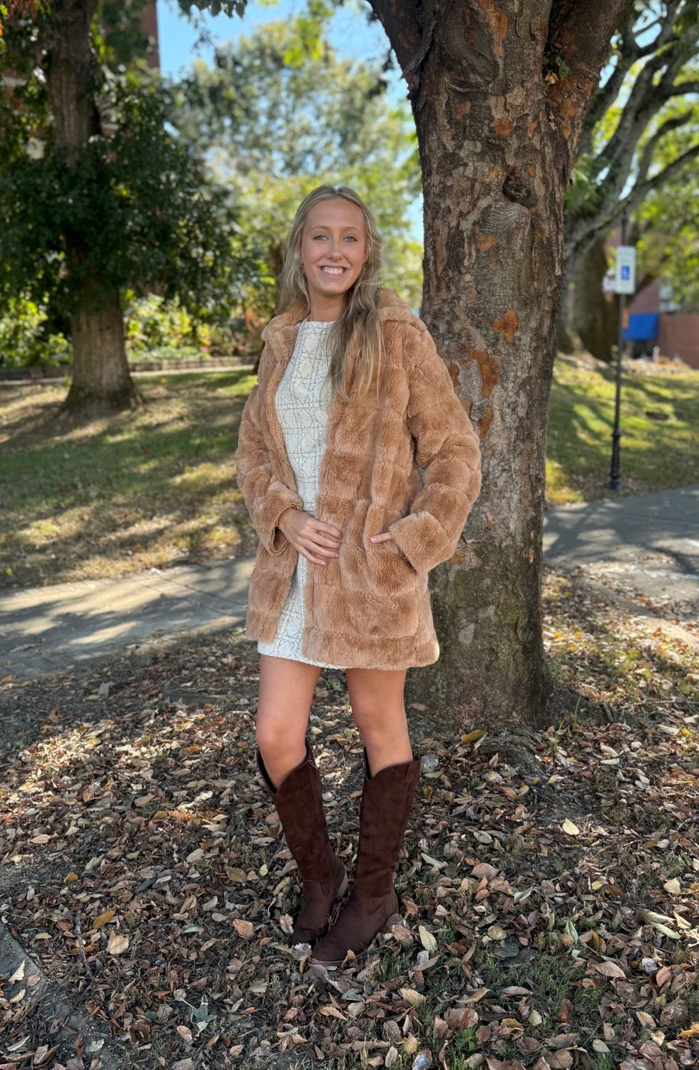 LONG SLEEVE FAUX FUR JACKET WITH SIDE POCKETS