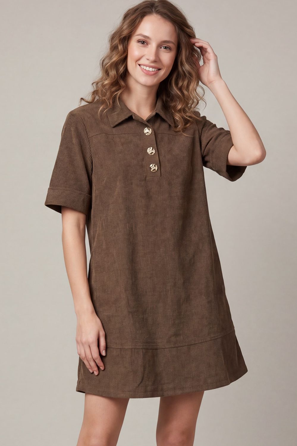 SHORT SLEEVE WOVEN CORDUROY COLLARED SHIFT MINI DRESS WITH GOLD BUTTONS, Color: BROWN, Size: S