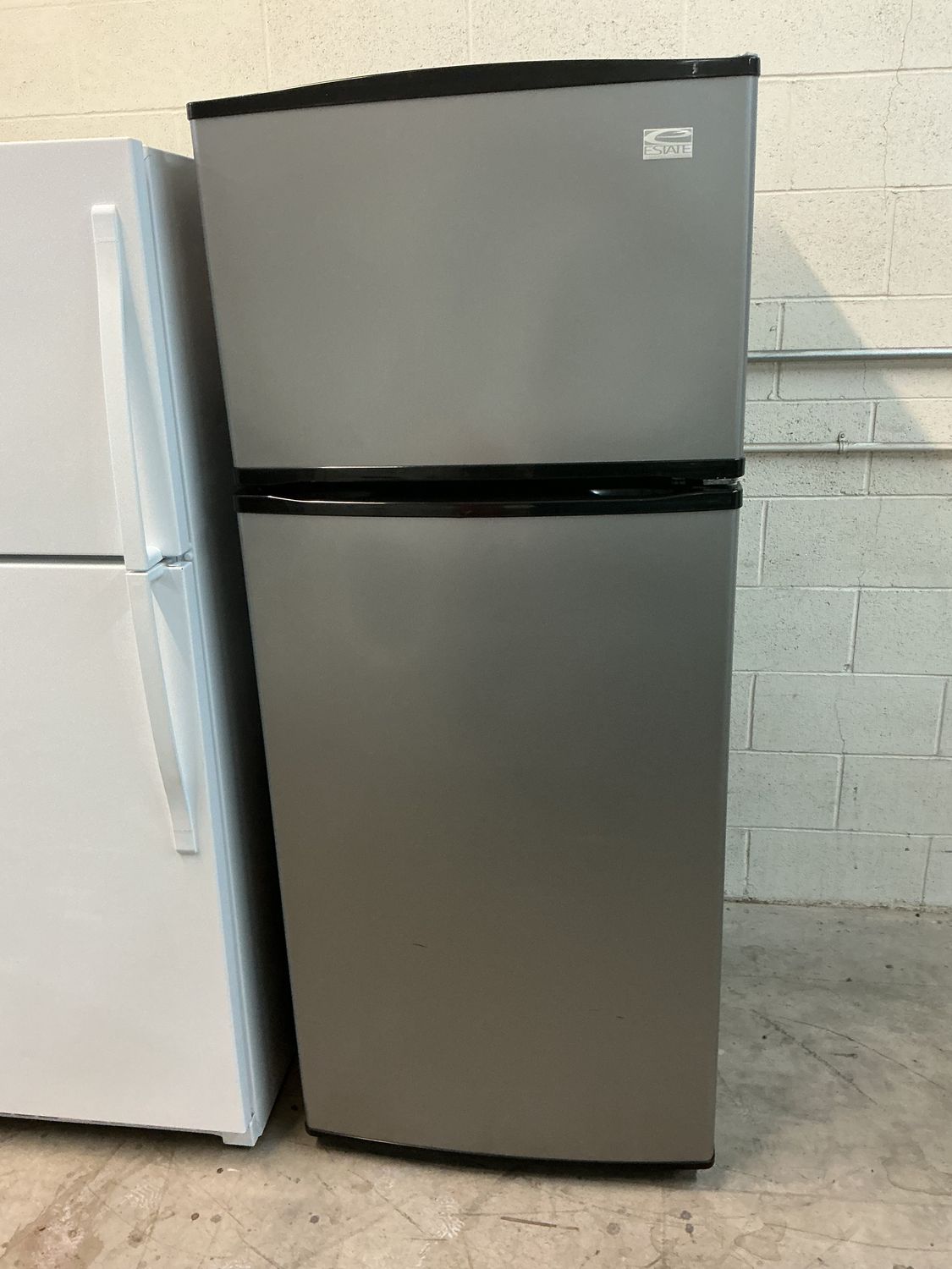 WHIRLPOOL ESTATE FRIDGE TT18SKXRD01