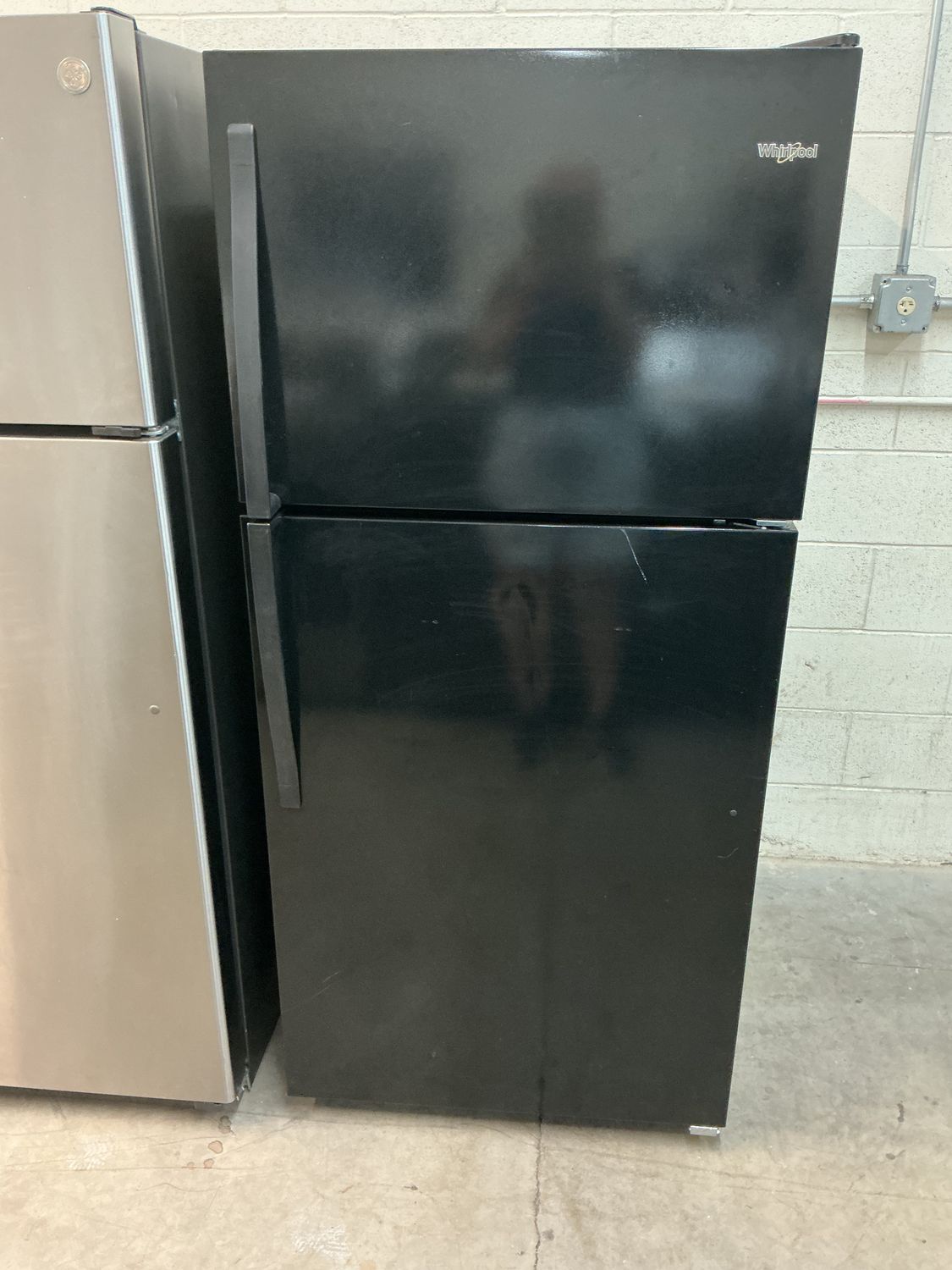 WHIRLPOOL FRIDGE WRT318FZDB02