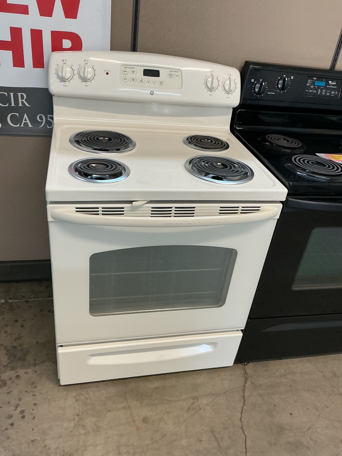 GE STOVE JB23DR3CC