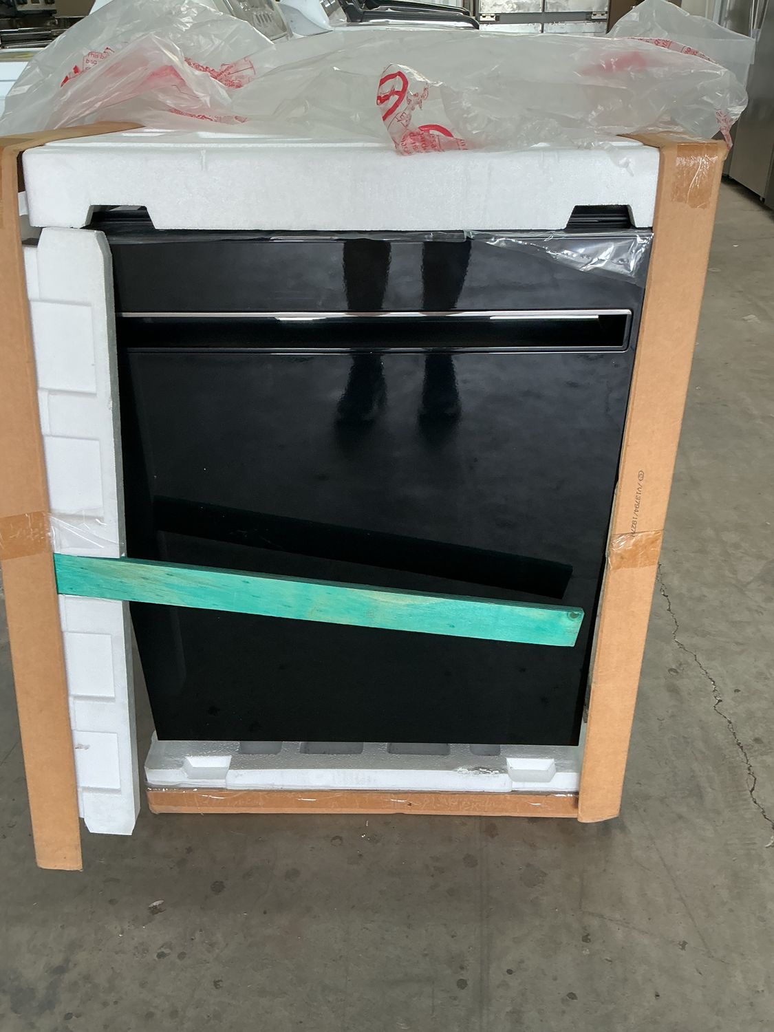 NEW 2022 GE DISHWASHER GDT225SGL0BB