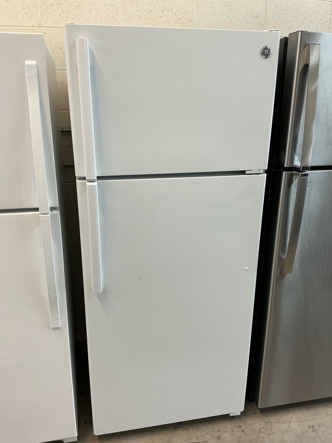 GE Fridge GTE18GTHMRWW