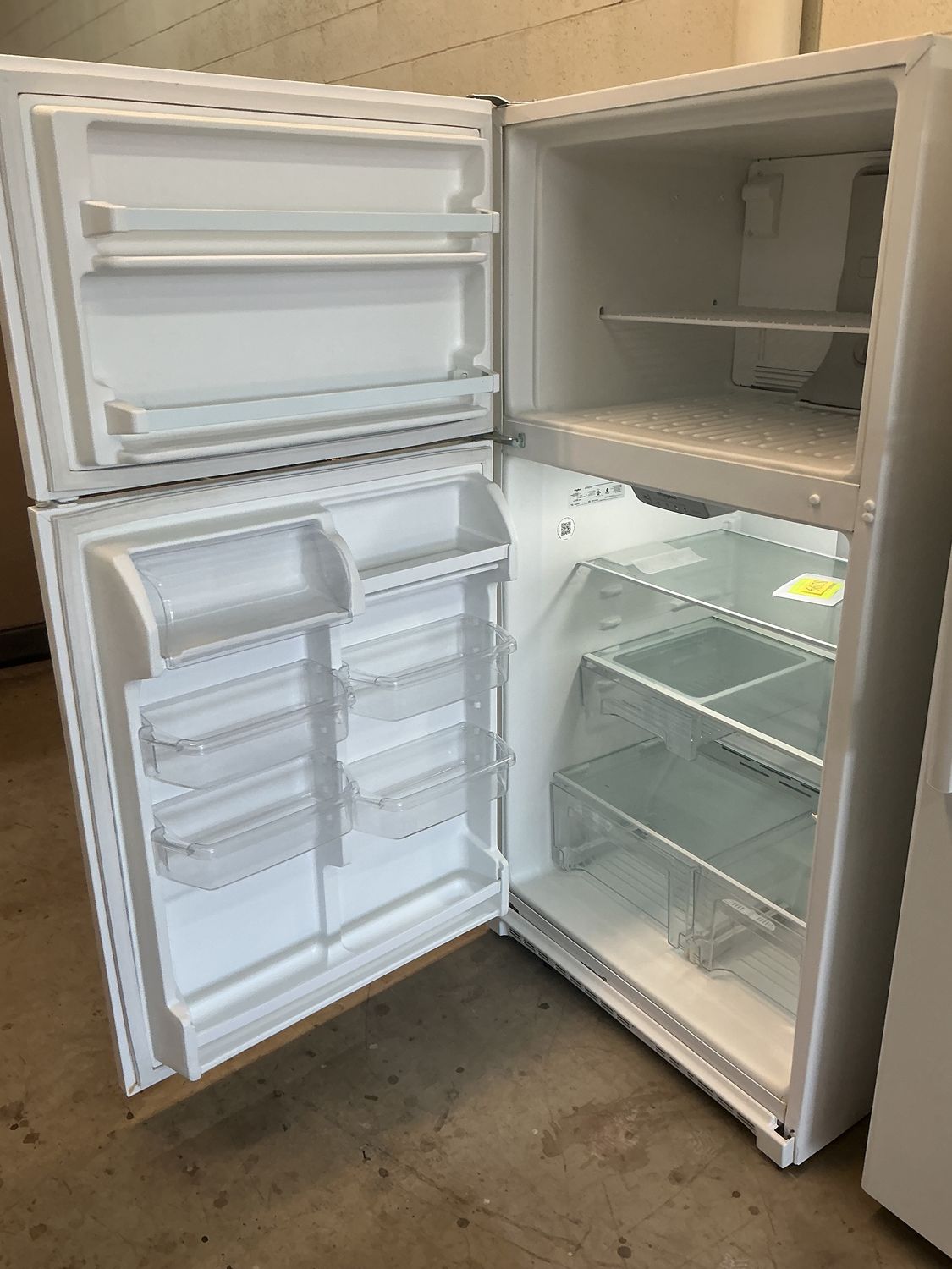 2022 Whirlpool Fridge WRT311FZDW02
