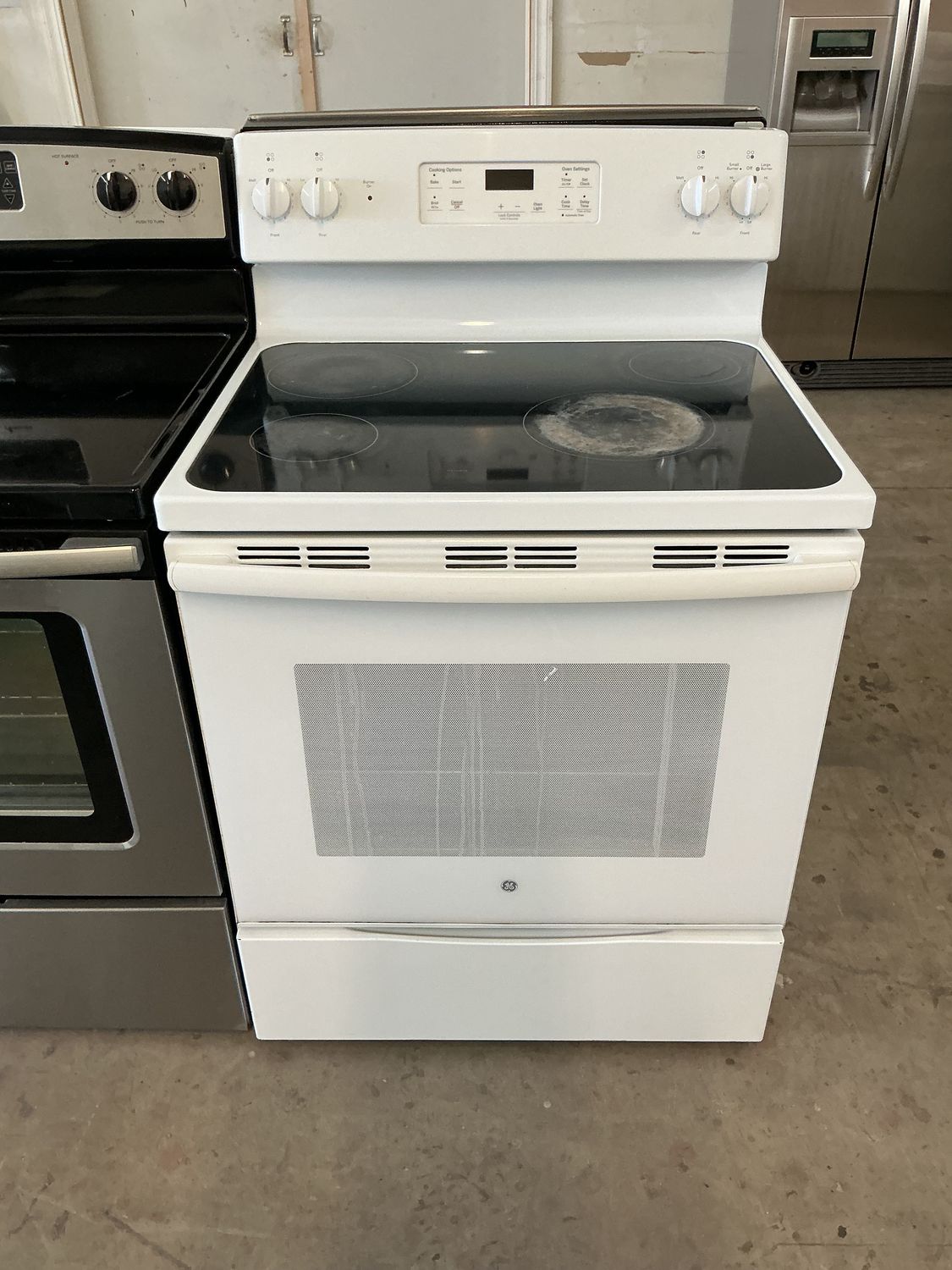 GE STOVE JBS60DK1WW