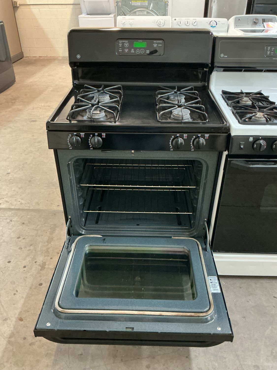 GE STOVE JGBP28EEK3BB