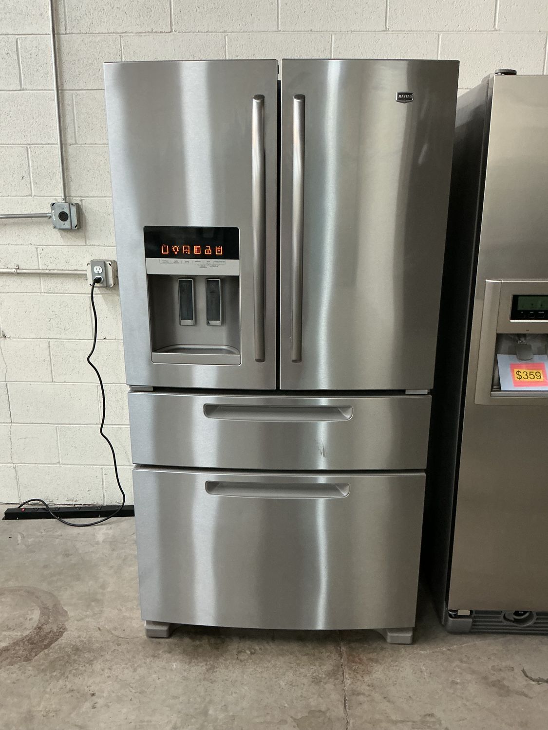 MAYTAG REFRIGERATOR MFX2570AEM4