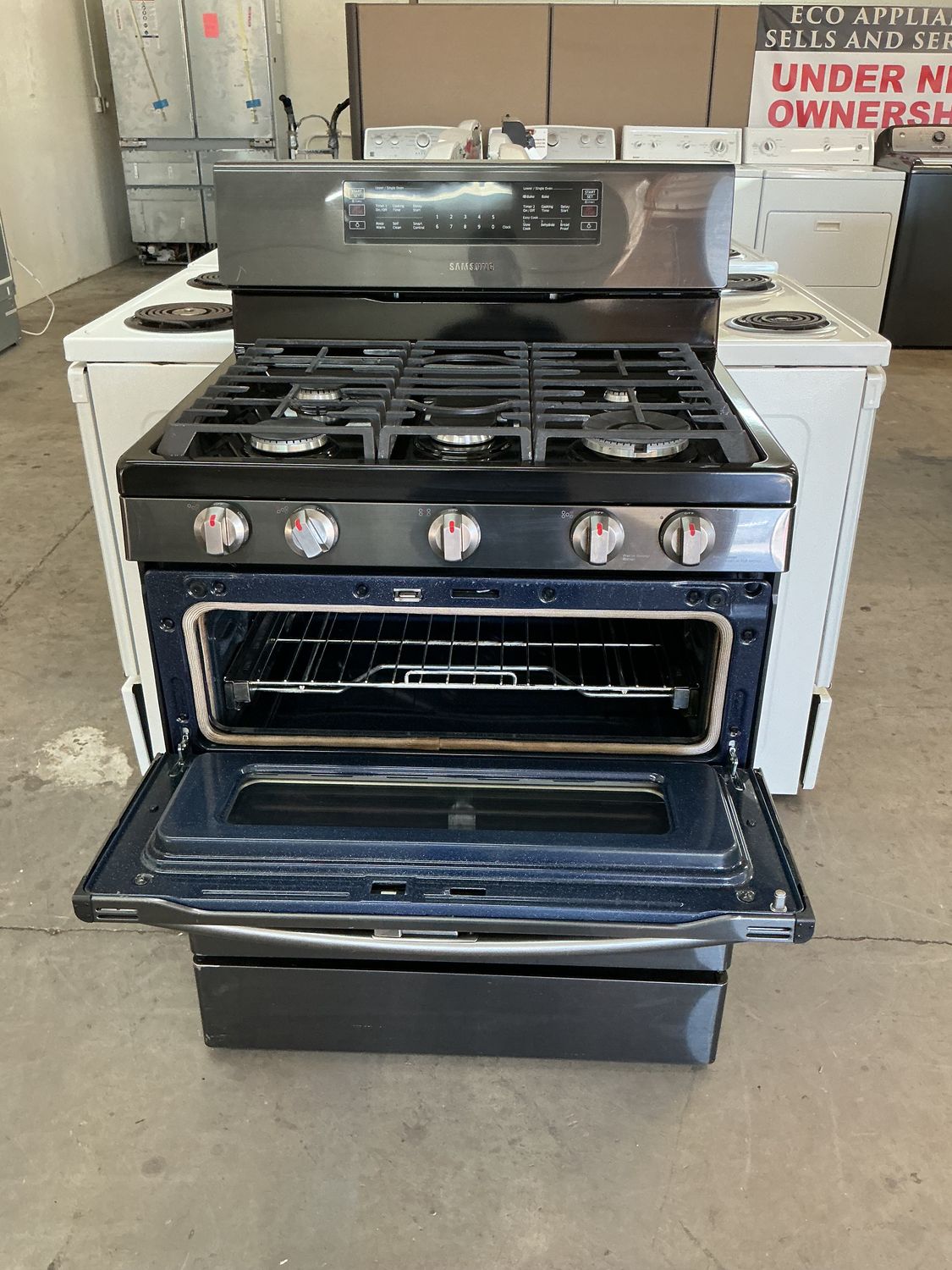SAMSUNG STOVE NX58K7850SGAA