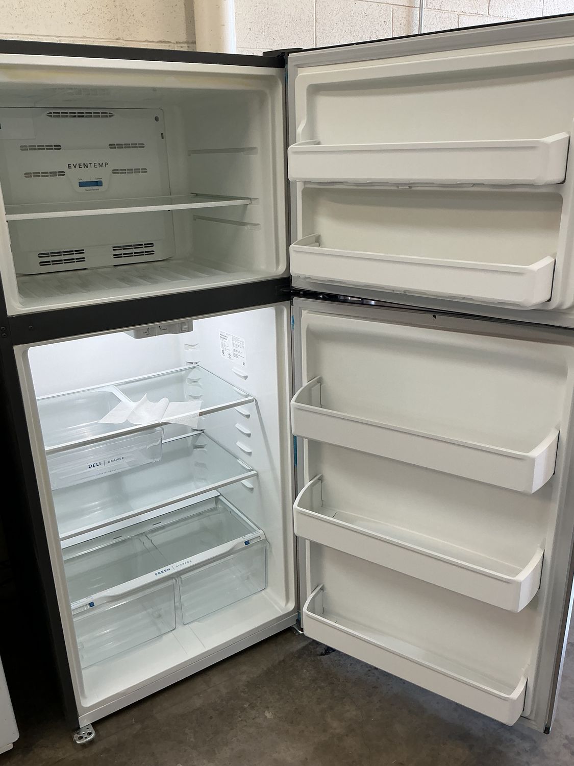 2023 FRIGIDAIRE FRIDGE FFTR1835VS3