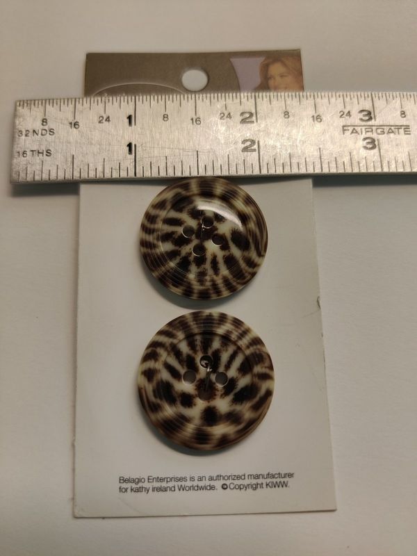 1" Belagio Natural Button card of 2