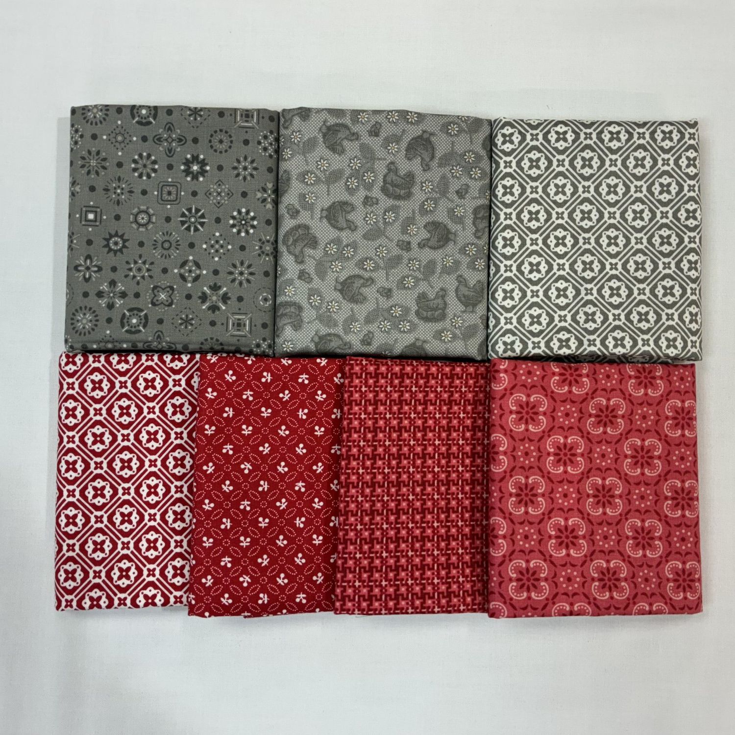 7 pc Lori Holt Farmers Daughter Red Gray FQ Bundle 1