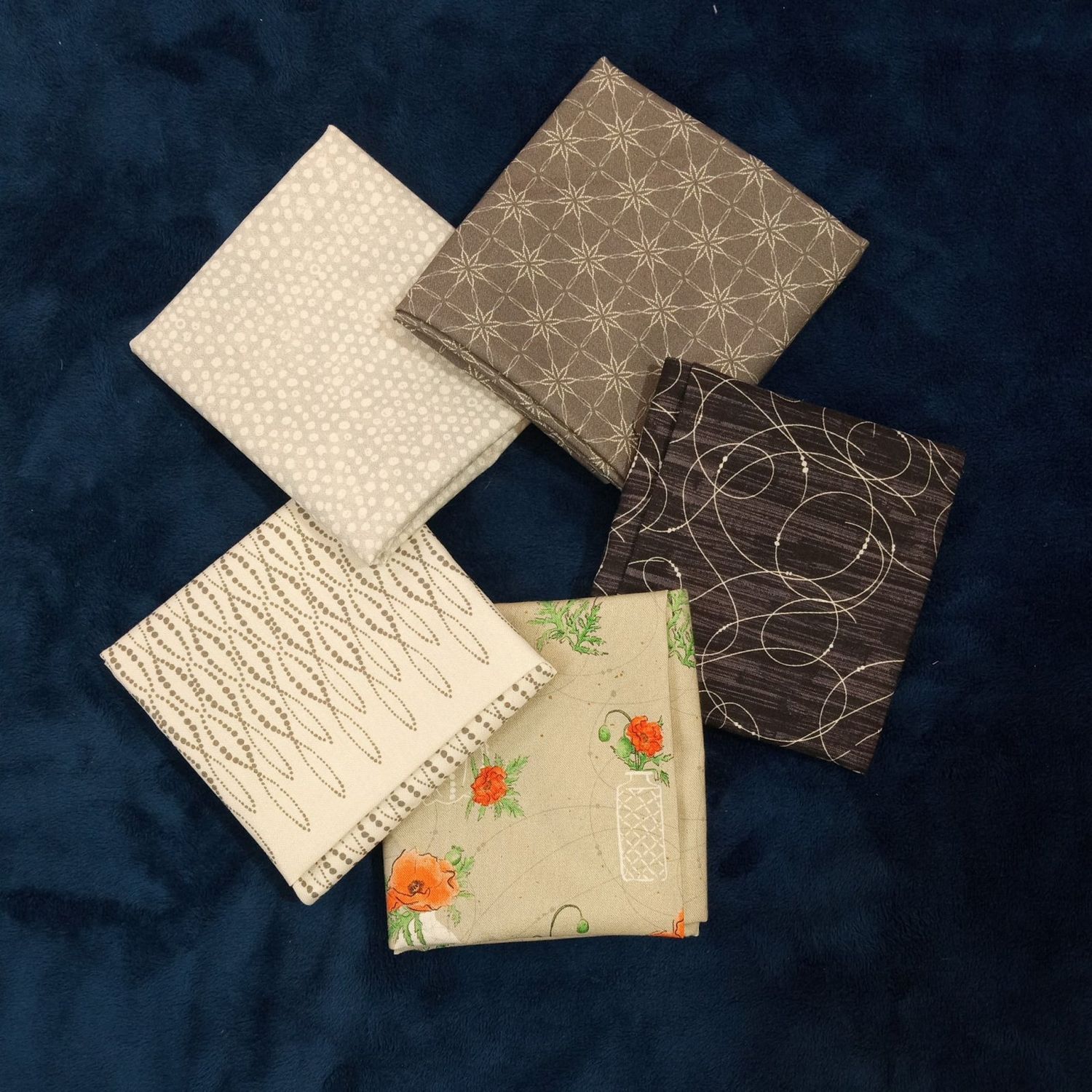 5 pc Modern Vintage Treasured Neutral FQ Bundle