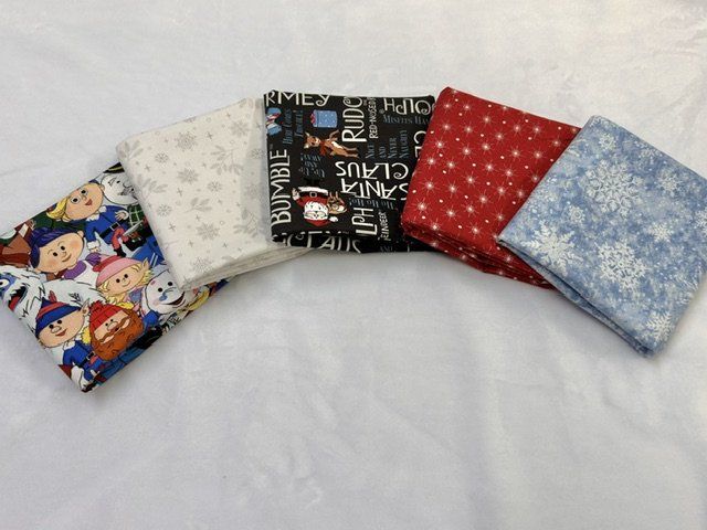 5 pc Rudolph and Friends Fat Quarter Bundle Quilting Cottons