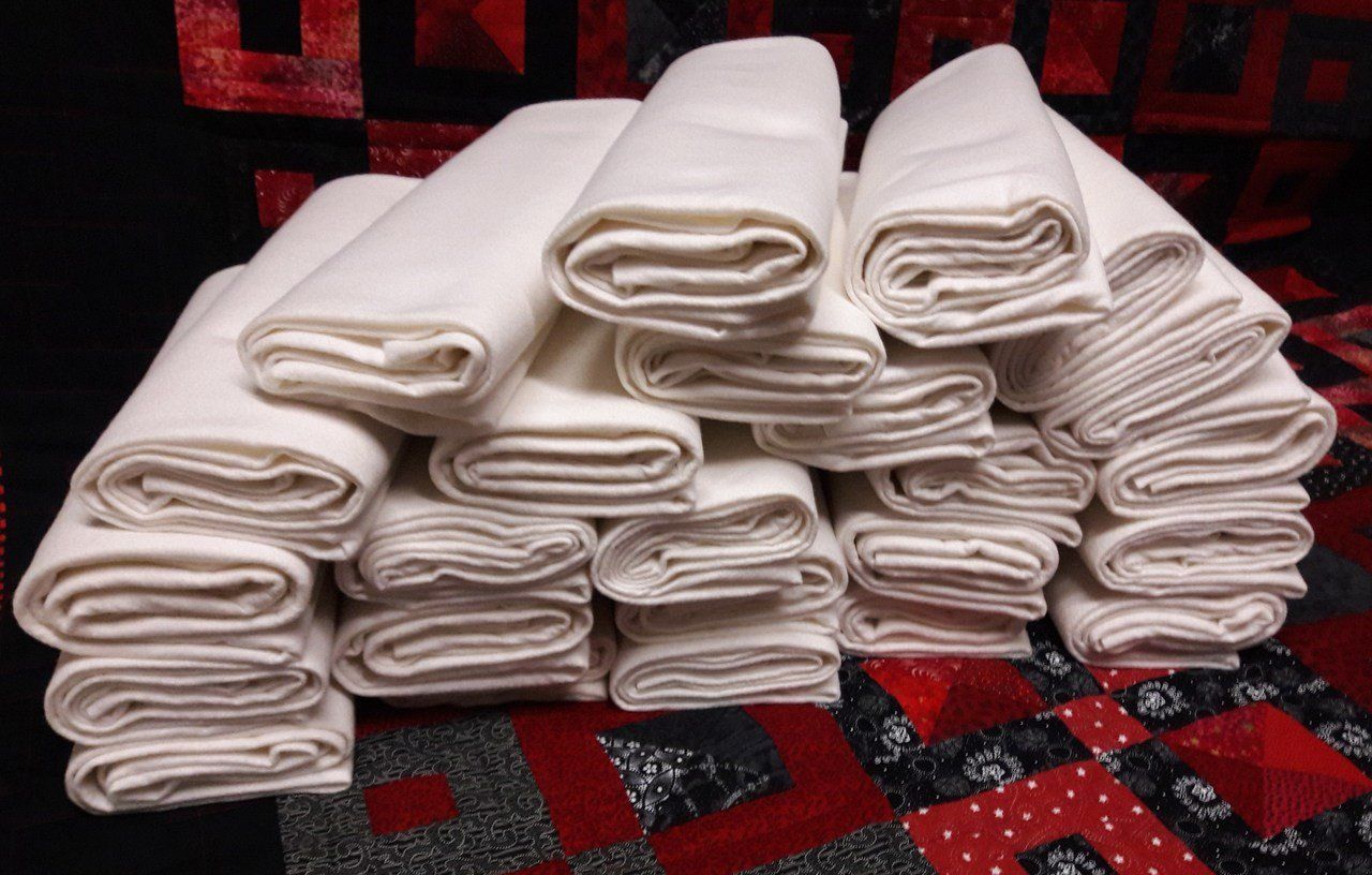 Batting: Queen Size 85% Cotton 15% Poly Blend Air Lite Batting: Queen Size 85% Cotton 15% Poly Blend Air Lite