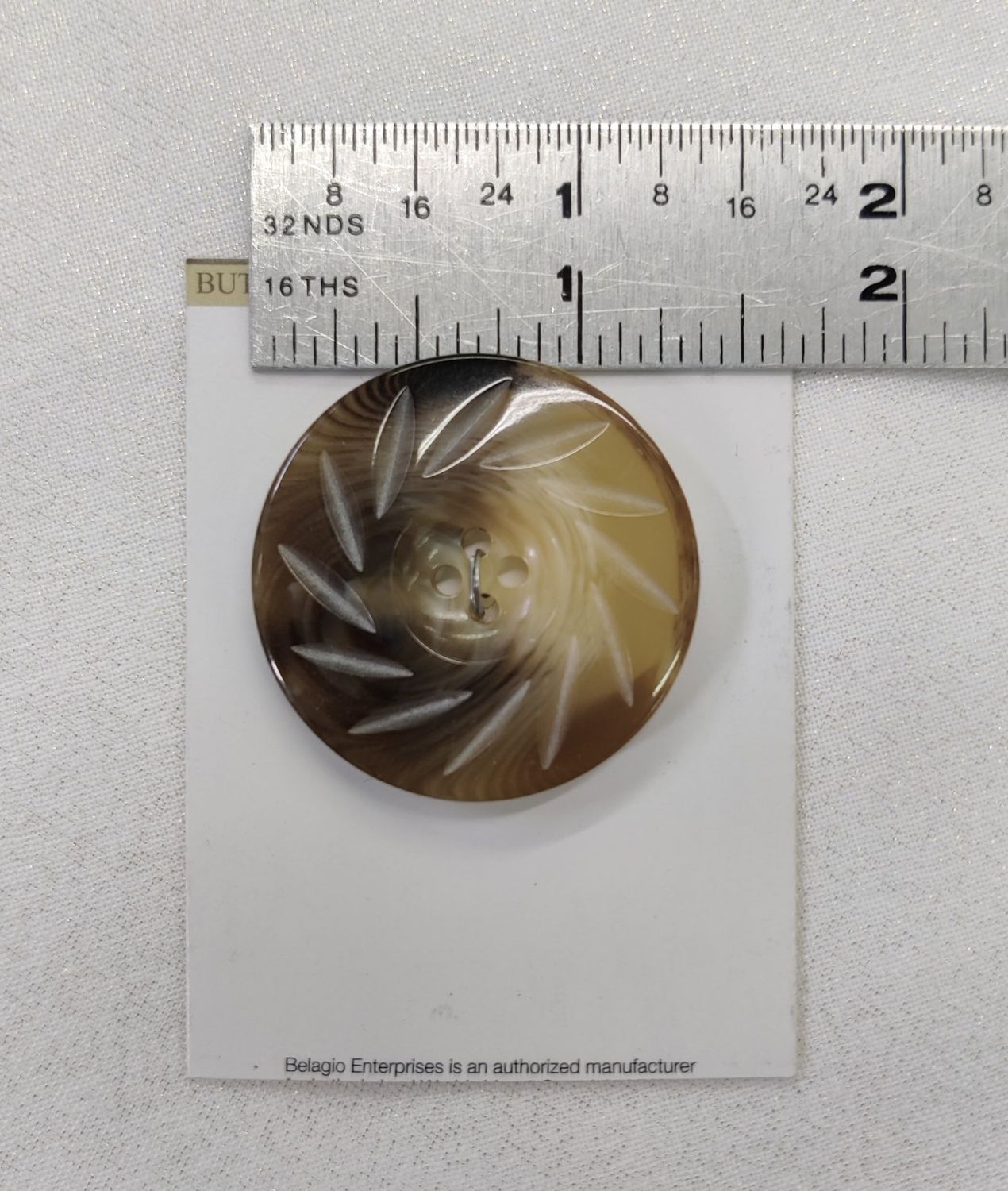 Belagio 1 3/8" Natural Button