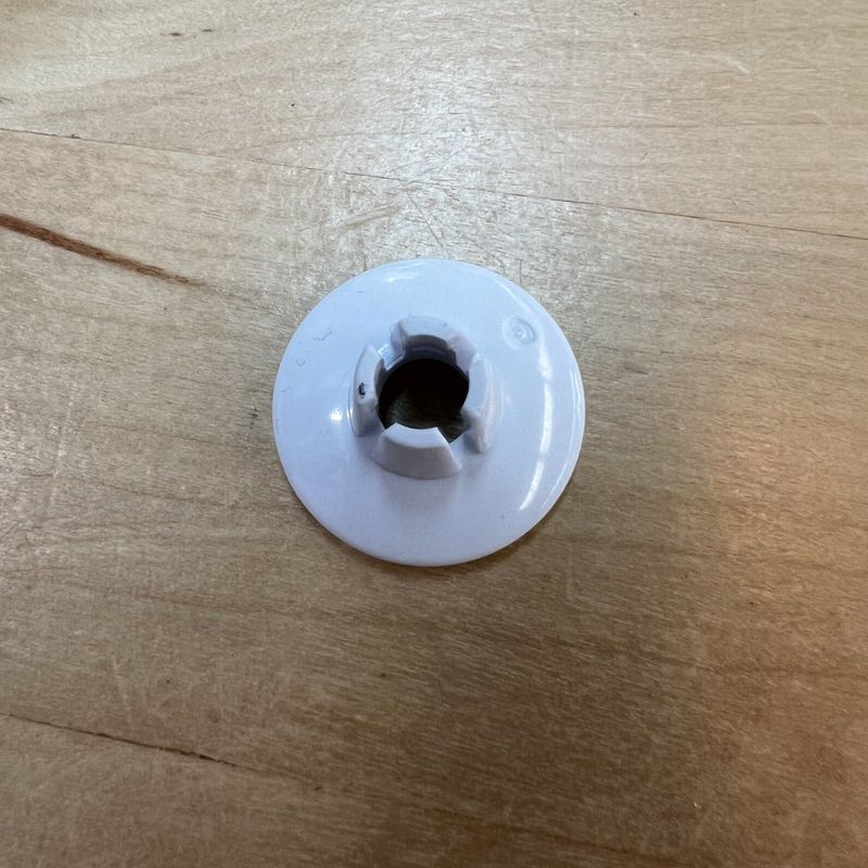 Bernette B70/77/79 medium spool cap