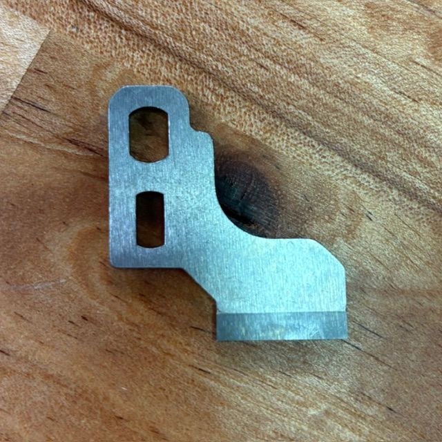 BERNINA Lower Knife L850 860 &amp; L890